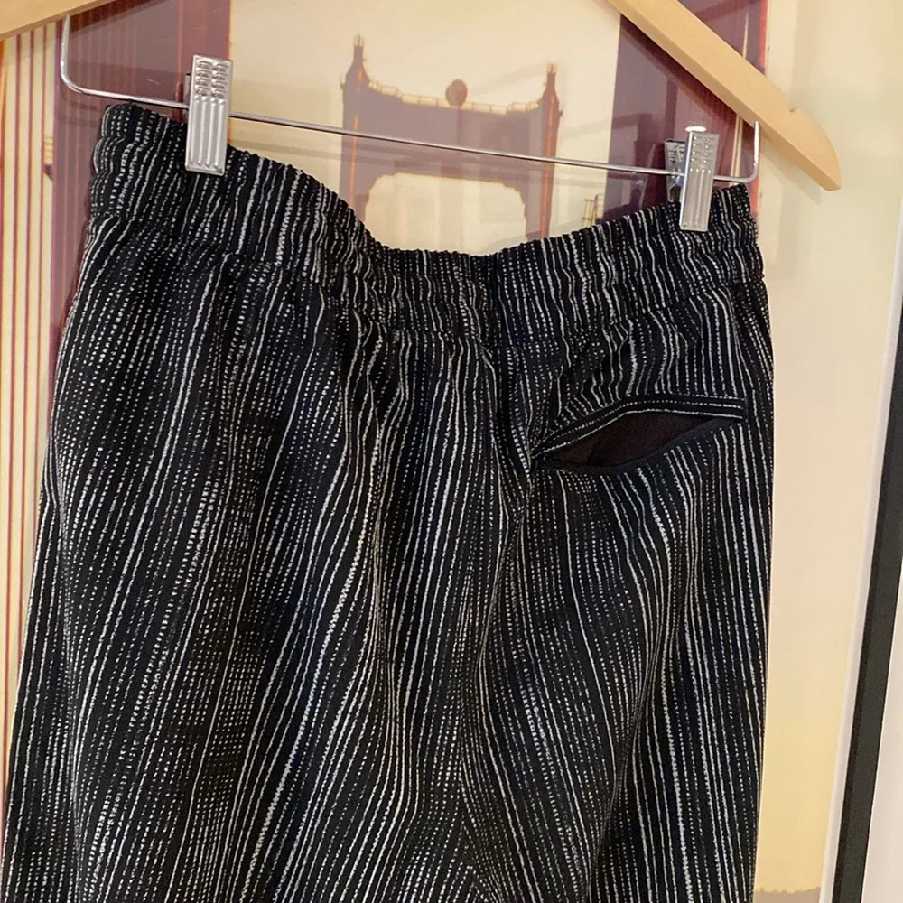 ATHLETA EUC - Picture 5 of 13